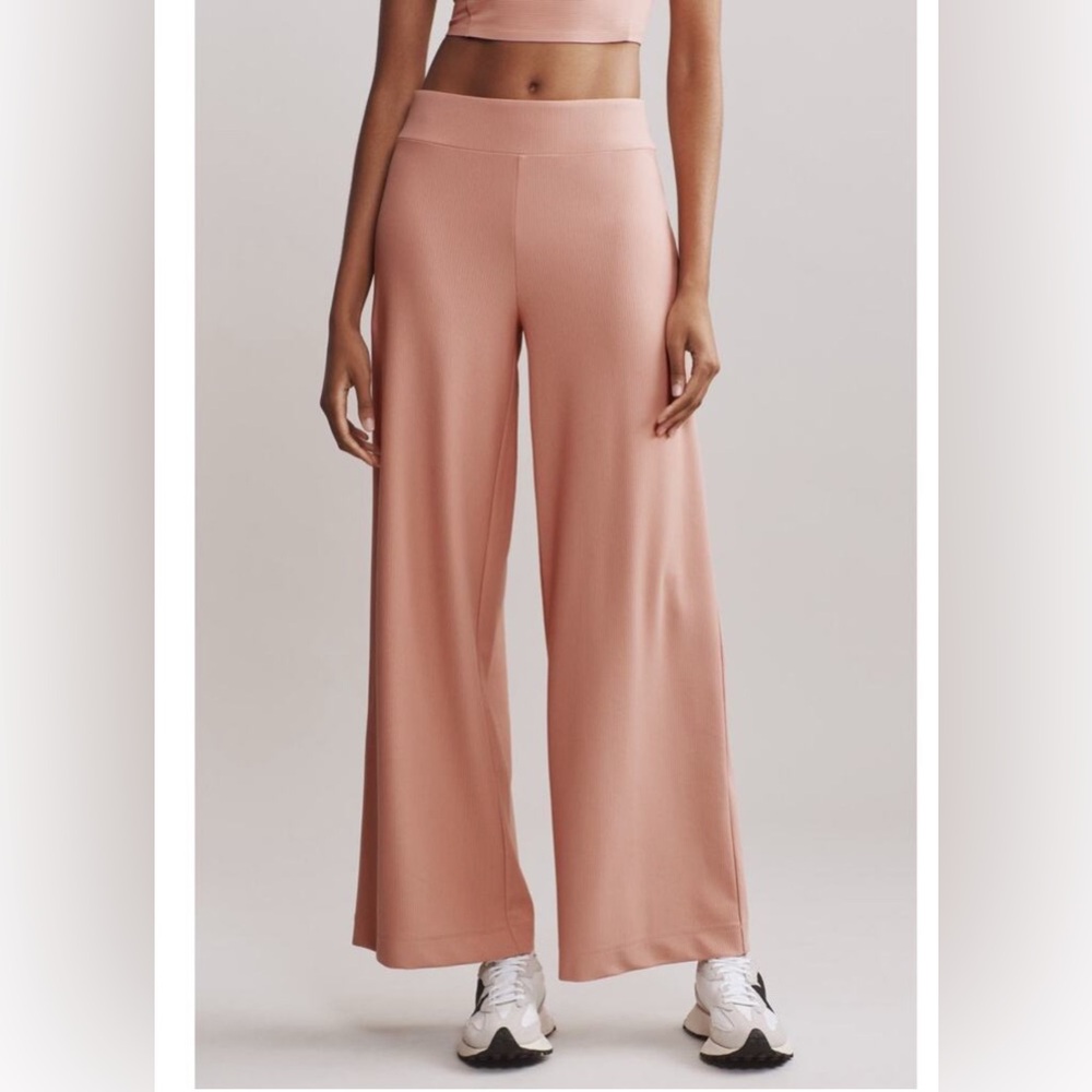 RHONE Ripple Sweatpant Cameo Pink